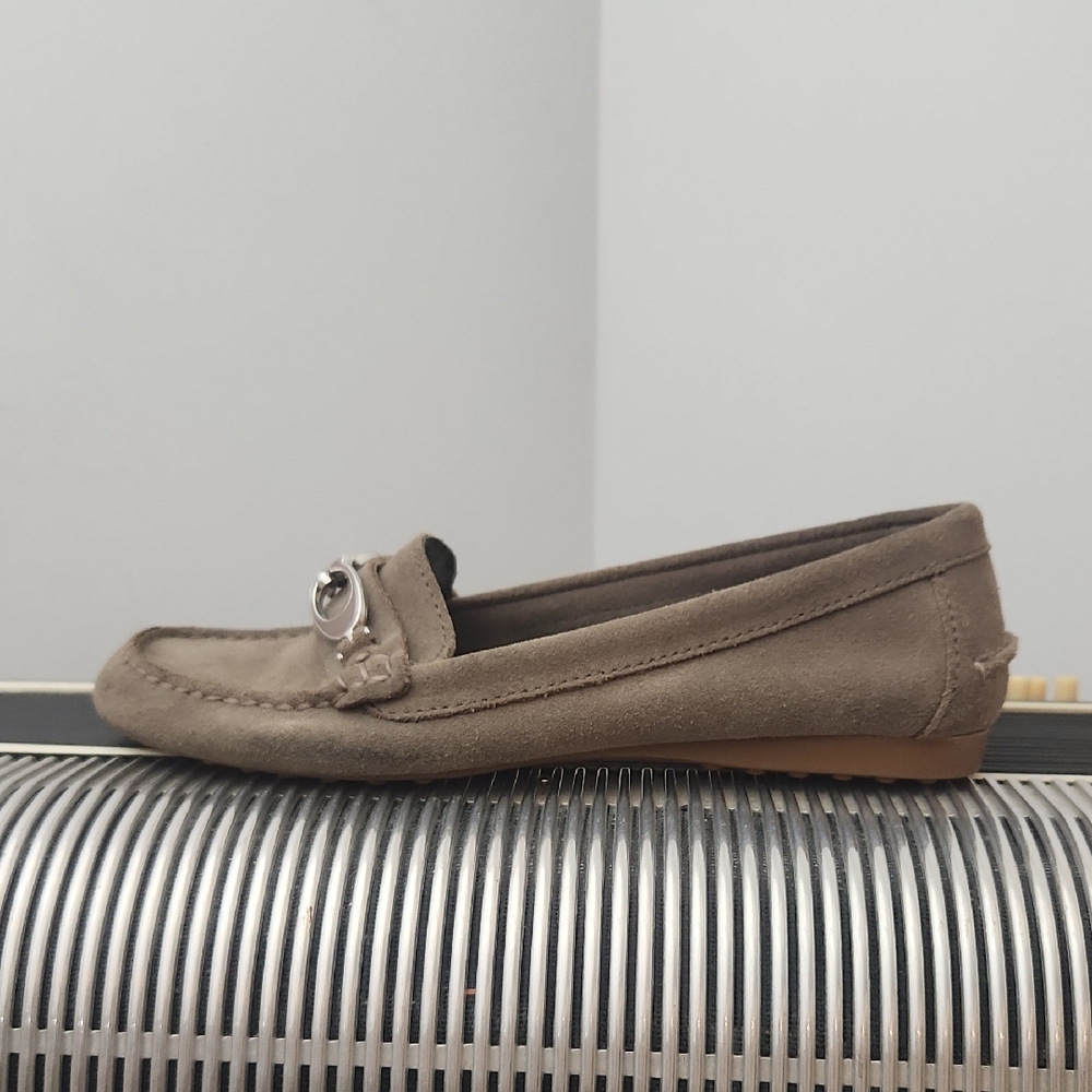 COACH TAUPE SUEDE SLIP ON  LOAFERS SZ 6